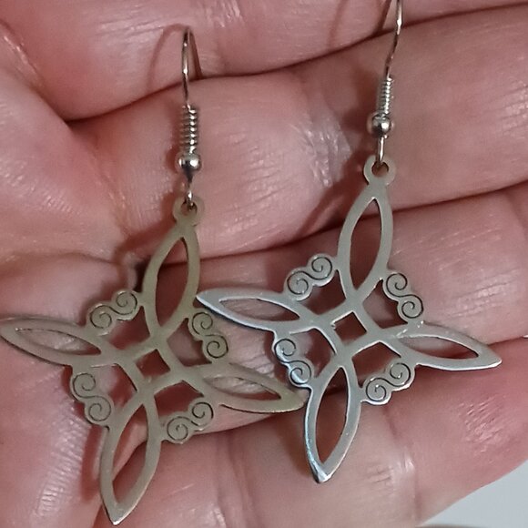 Stainless Steel Witch Knot Silver Dangle Fashion Earrings NWOT - Picture 6 of 8